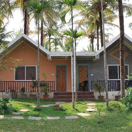 Stay Simple Raj Gardenia Kushālnagar Exterior foto