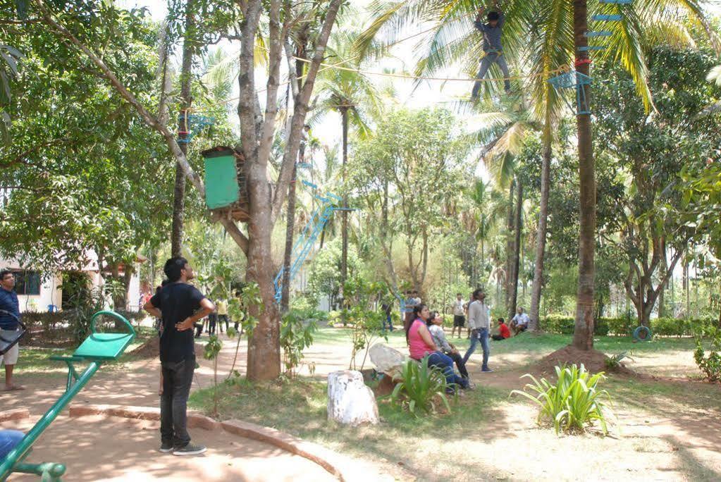 Stay Simple Raj Gardenia Kushālnagar Exterior foto